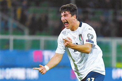 还分享了她 还分享了她