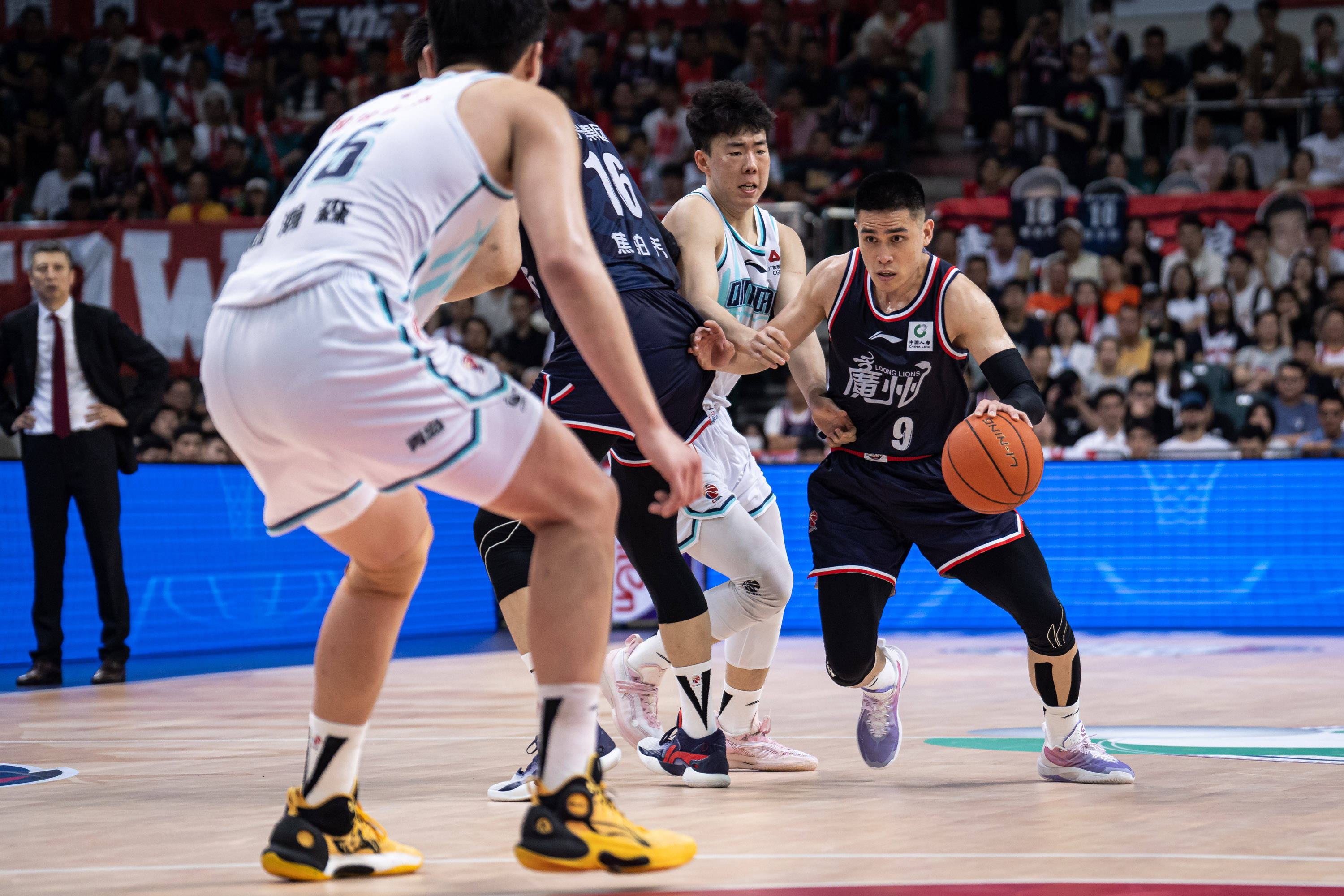 你需要我帮 你需要我帮