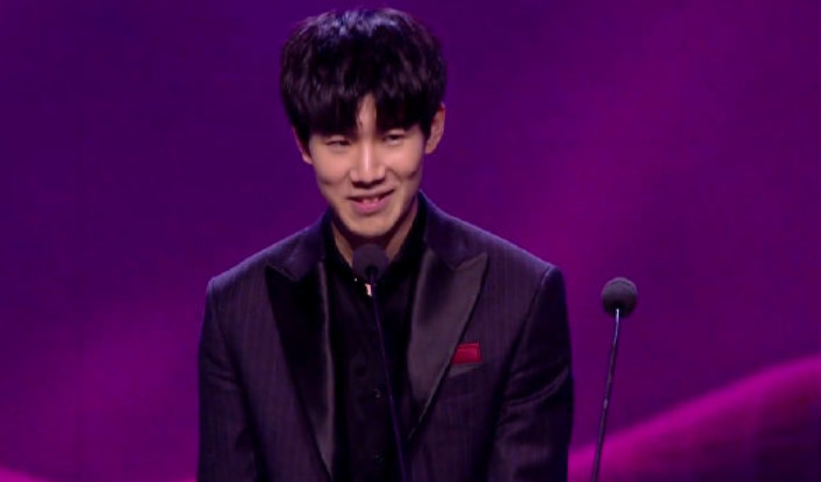 冉冉升起 冉冉升起